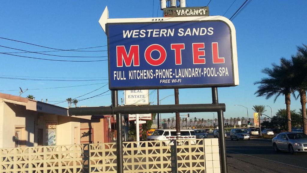 Western Sands Motel Индио Экстерьер фото